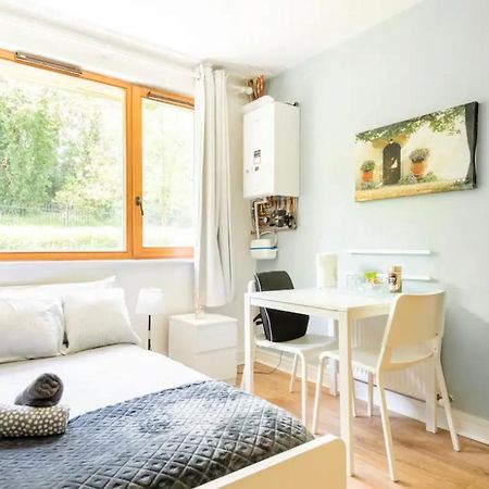 Spacious Room With Relaxing View 더블린 외부 사진