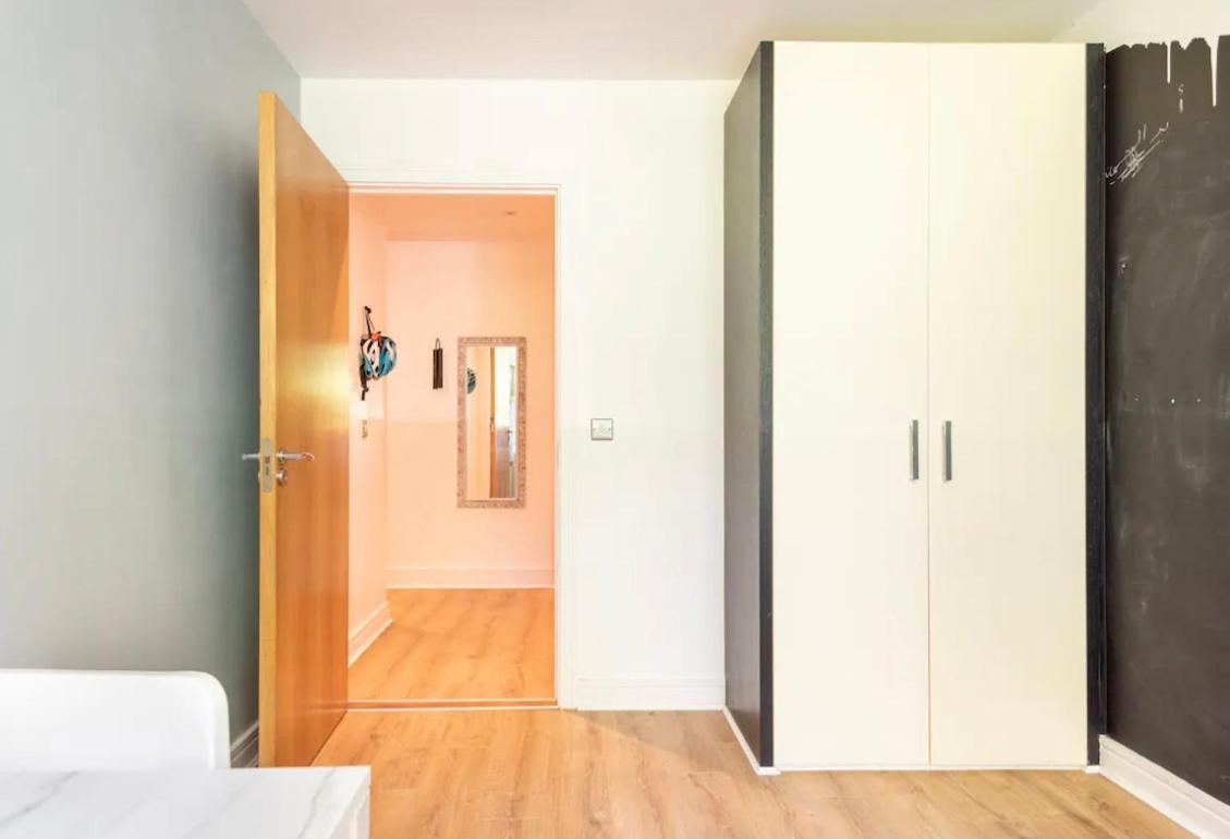 Spacious Room With Relaxing View 더블린 외부 사진